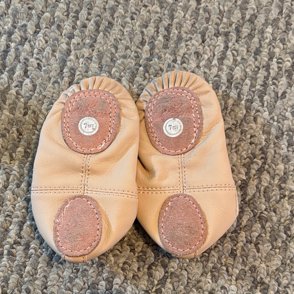 Kids Ballet Shoes in Tan - Picture 2 of 2